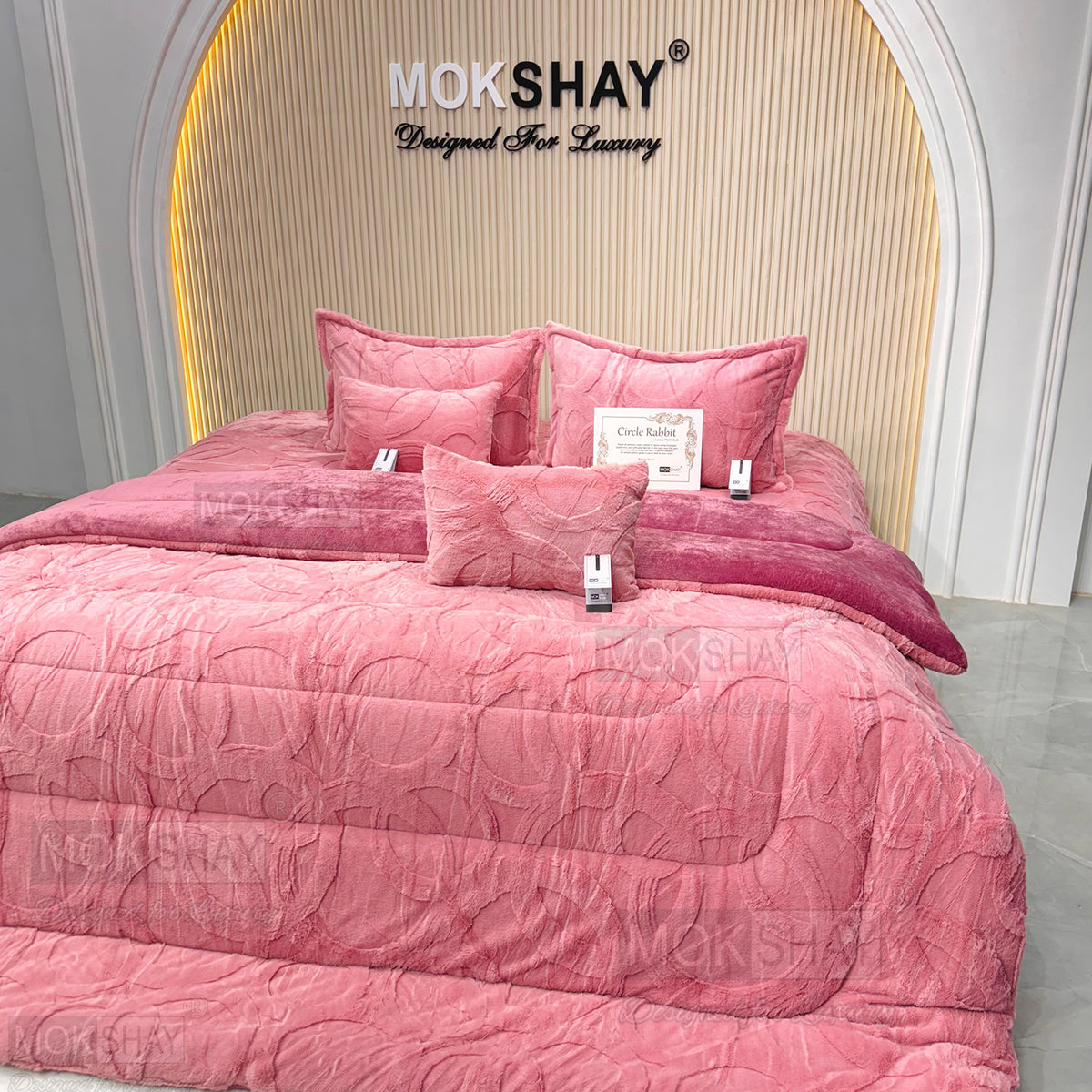 CIRCLE • DOUBLE BED QUILT / RAJAI  IMPORTED 500GSM CUT LOOK RABBIT FURR FABRIC