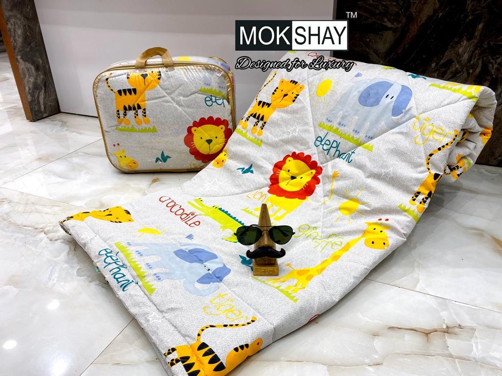 TEENS  PREMIUM SINGLE BED KIDS COMFORTER { 60x90INCHES }